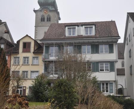 Gleiche Kirche, getrennte Schulen