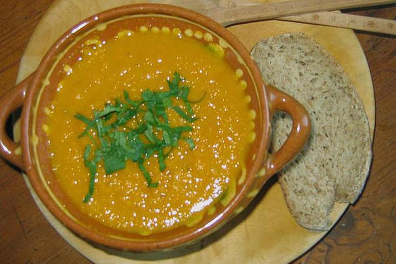 Bei der Lombardischen Suppe waren sich Katholiken und Reformierte einig: Sowohl Papst Pius V wie Luther mochten diese Karottensuppe. / chefkoch.de