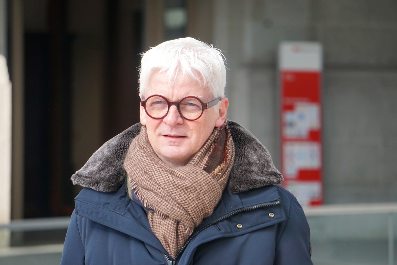 «Humor kann eine Situation entspannen», sagt Kabarettist Stefan Häseli. Mit einer witzigen Bemerkung auf einen Misstand hinzuweisen, empfiehlt er aber nicht. Foto: sd