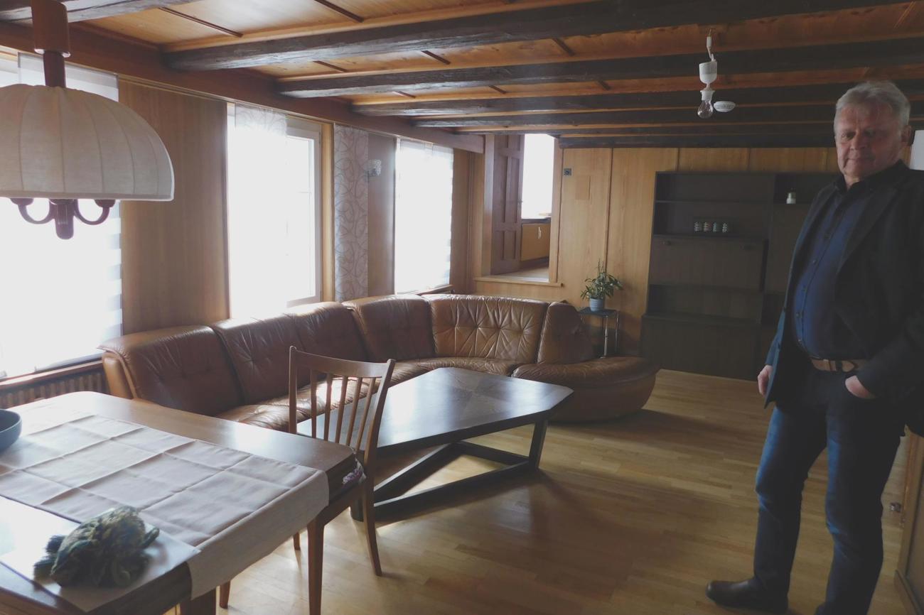 Gemeindeleiter Armin Ruf im grossen Aufenthaltsraum.