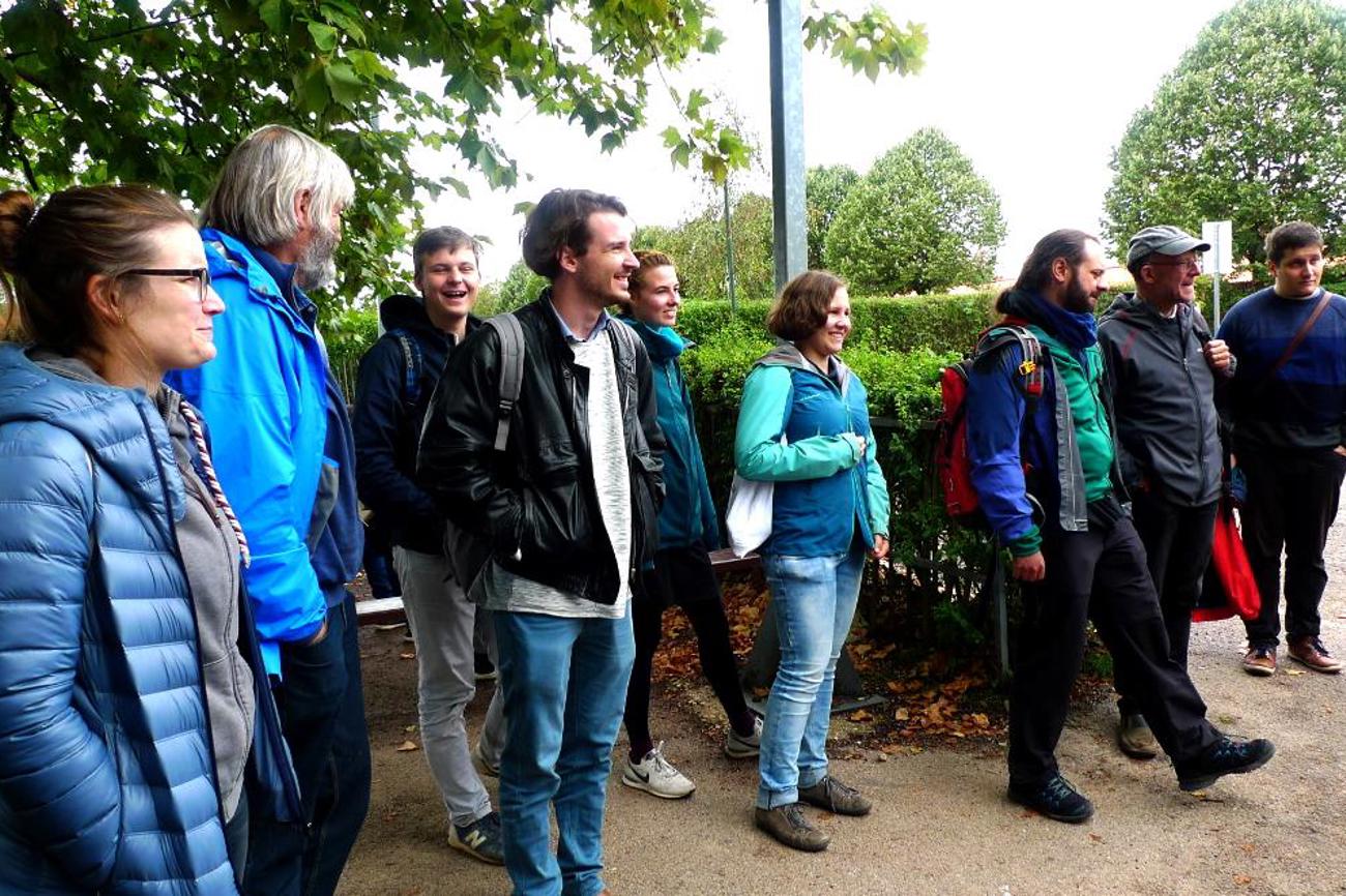 Leben in der Gemeinschaft: «Seelsorge bedeutet für mich die Zukunft, auch in Bezug zu gemeinschaftlichem Leben. Es geht darum, das gute Potential im Menschen zu sehen und nicht die Sündhaftigkeit. Damit wird der befreiende Aspekt betont und nicht das Verurteilen.» Markus L. | Esther R. Suter