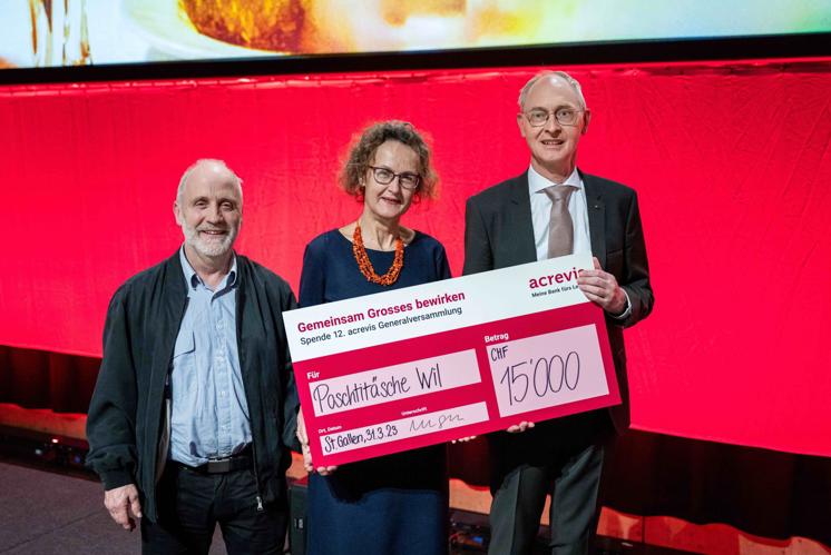 Grosszügige Spende für Lebensmittelabgabe
