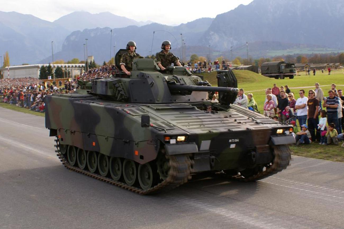 Heute wieder gefragt: Schützenpanzer der Schweizer Armee an den Heerestagen 2006 in Thun. | Sandstein/Wikimedia