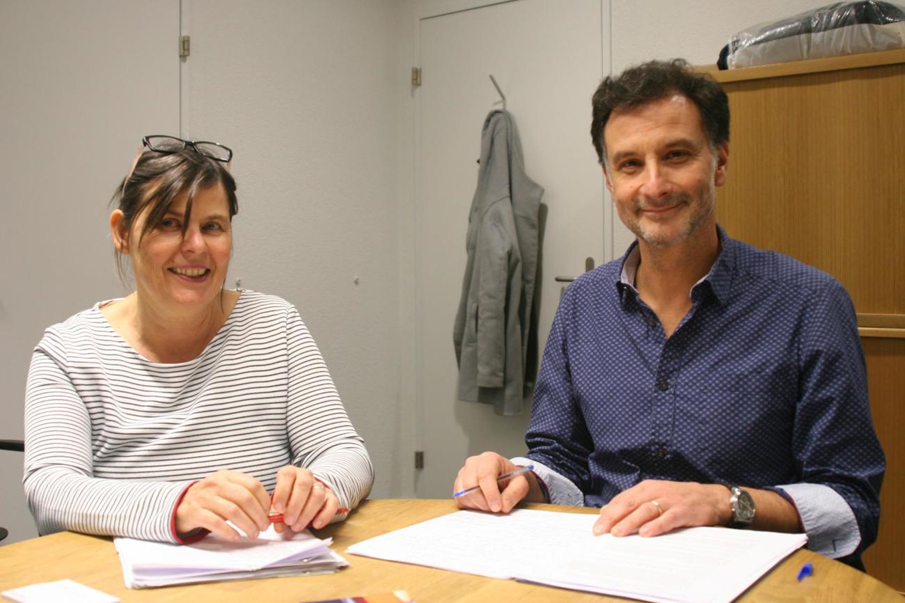 Das Vorbereitungsteam des «Prix Diakonie»: Judith Meier und Mathias Dietz. (Bild: Sarah Stutte)