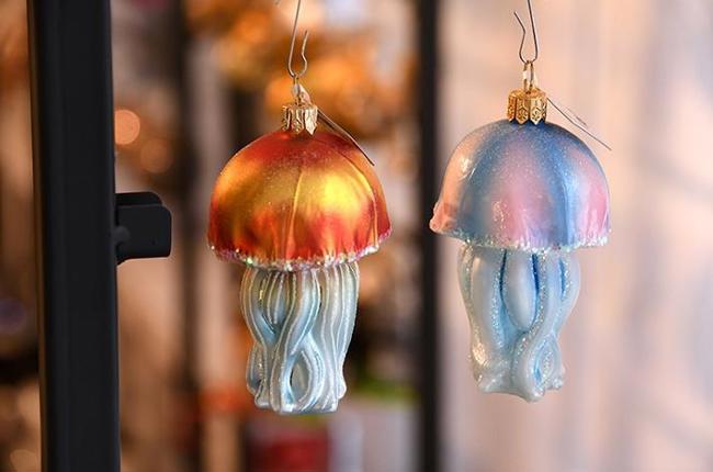 2301 Christbaumkugeln 23