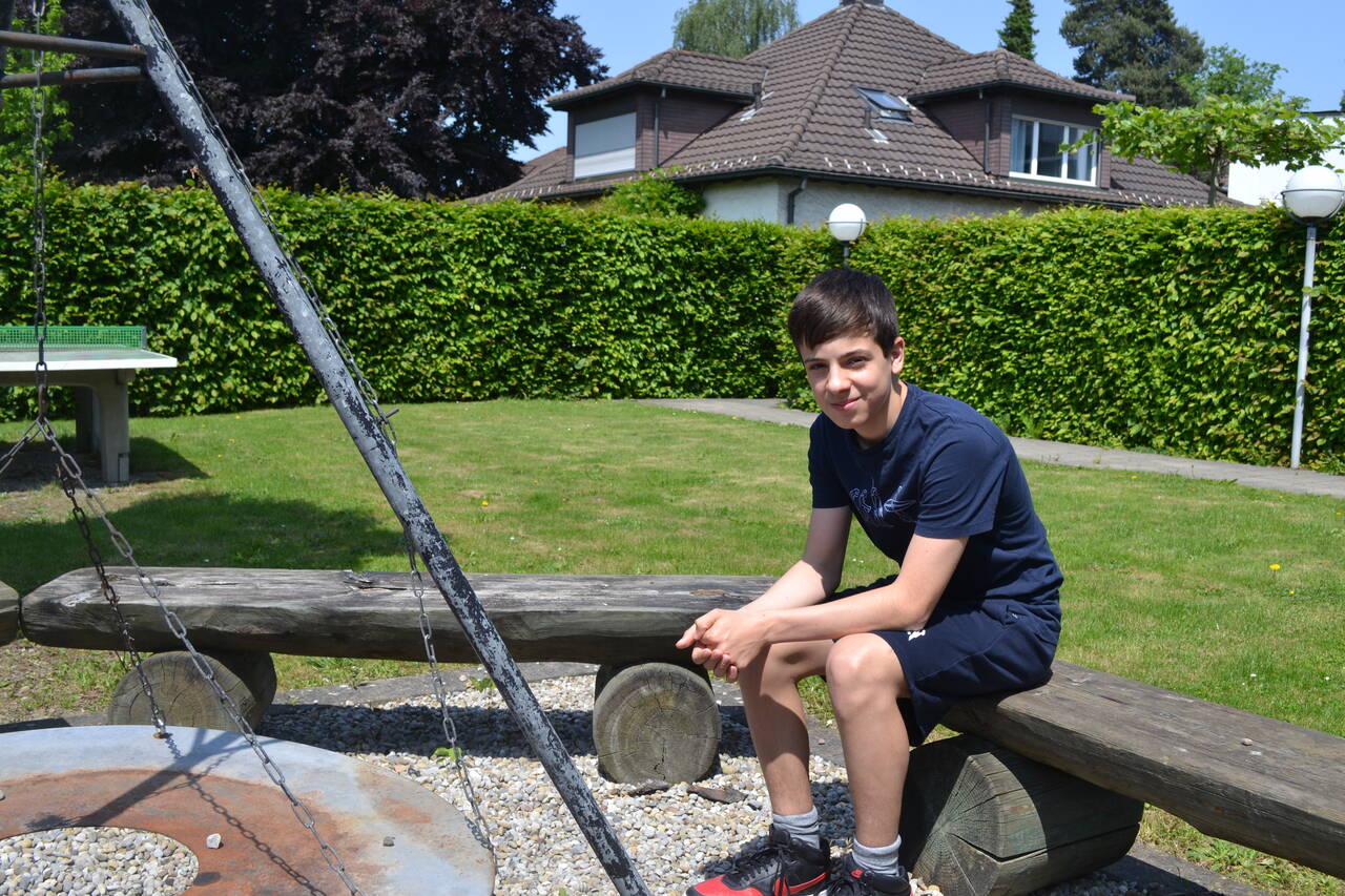 Basil (8. Klasse) wählt im Pfefferstern die Angebote der Kirchgemeinde Wil aus, die ihm Freude bereiten. Foto: Martina Seger-Bertschi