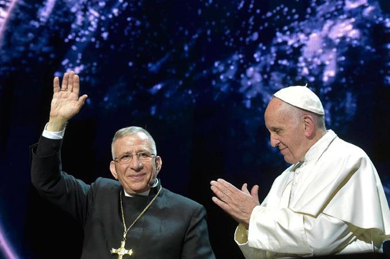 Beim Treffen mit der Lutherischen Kirche in Schweden setzte der Papst Zeichen und suchte den Dialog auf gleicher Augenhöhe, hier mit Bischof Munib Younan, Präsident des Lutherischen Weltbundes. | epd-bild
