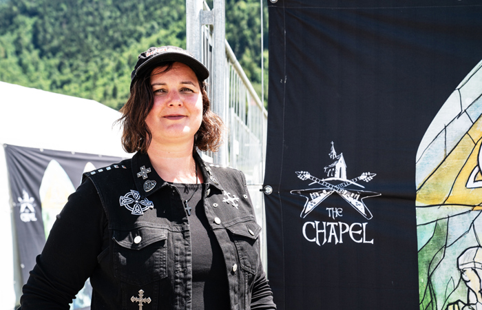 Zwischen Kreuz und Kutte – die Festivalseelsorge der Metalchurch