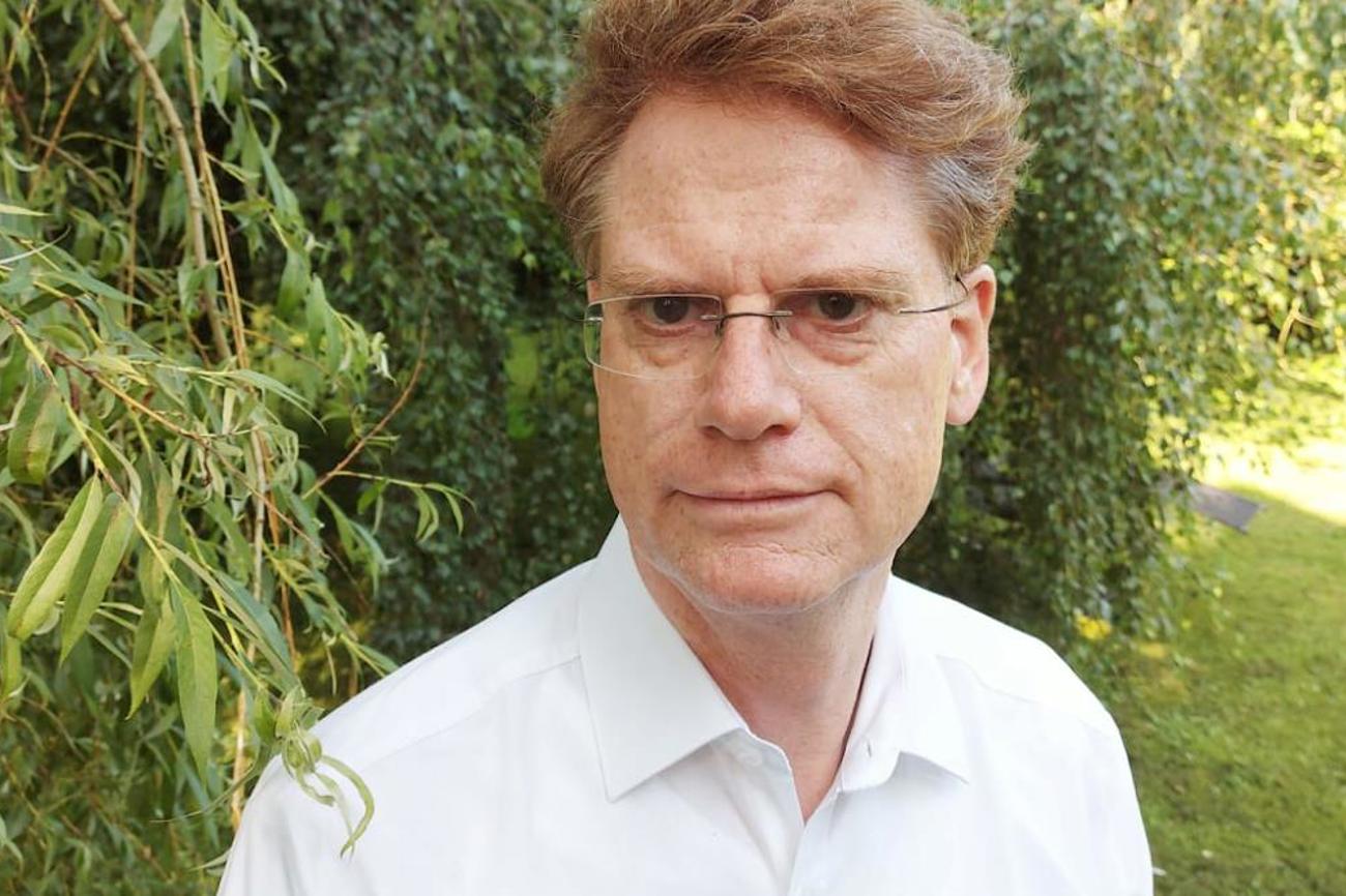 Der 62-Jährige Frank Raschke hat in Bonn Theologie studiert und ist seit 1995 Pfarrer der Evangelischen Kirchgemeinde Bad Münstereifel. Die Gemeinde gehört zum Kirchenkreis Bad Godesberg-Voreifel. Raschke ist verheiratet und hat zwei Töchter.