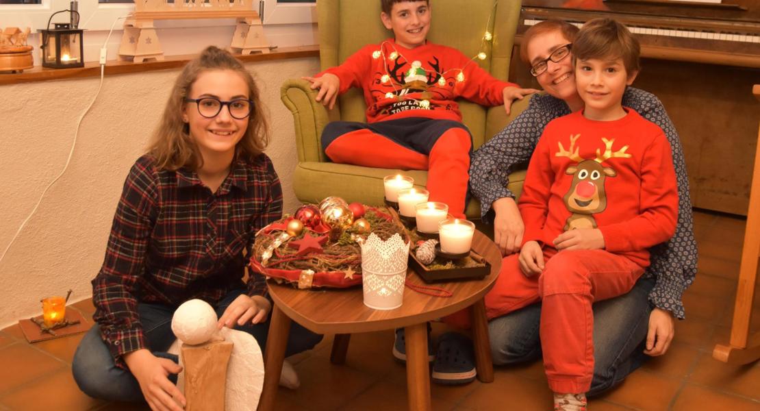 Pfarrerin Janine Haller kann die Weihnachtszeit mit ihren Kindern Chiara,
Elijah und Noam heute so richtig geniessen. Das war nicht immer so. (Bild: cyr)