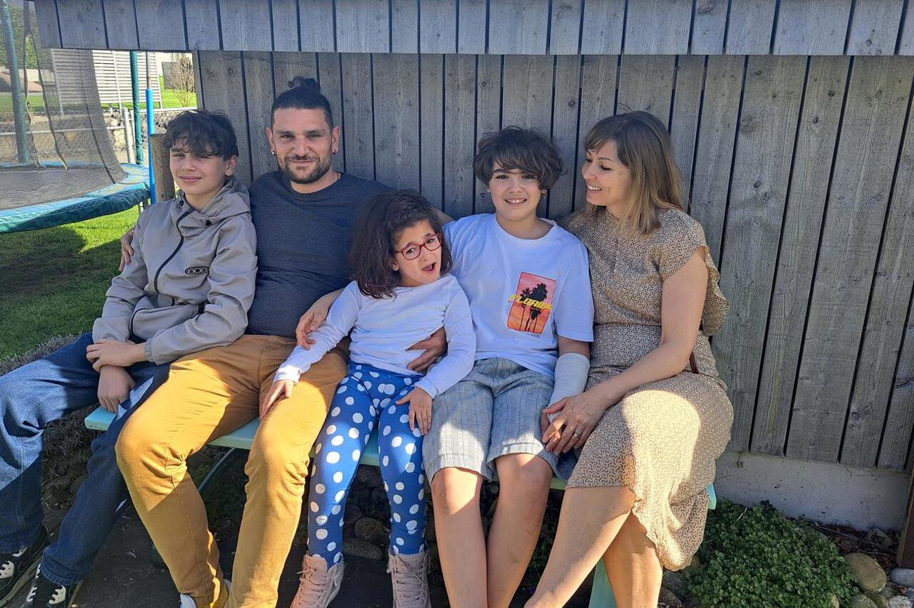 Die Beeinträchtigung von Eleonora hat die Familie De Rinaldis zusammengeschweisst: Matteo, Dino, Eleonora, Gabriel und Rebecca (v. l. n. r). Foto: zvg
