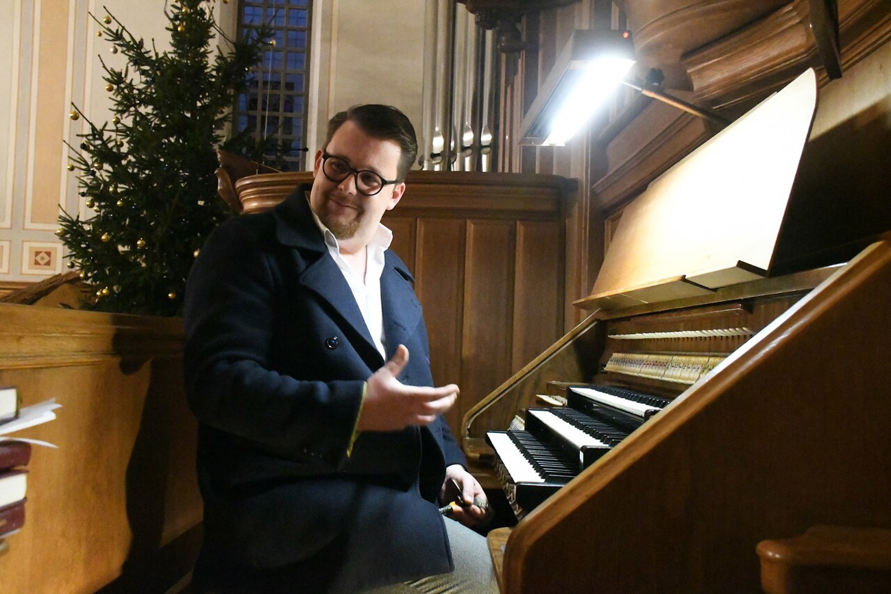  «Ich mag Instrumente, die Leben.» Organist Stefan Wieske. Foto: meka