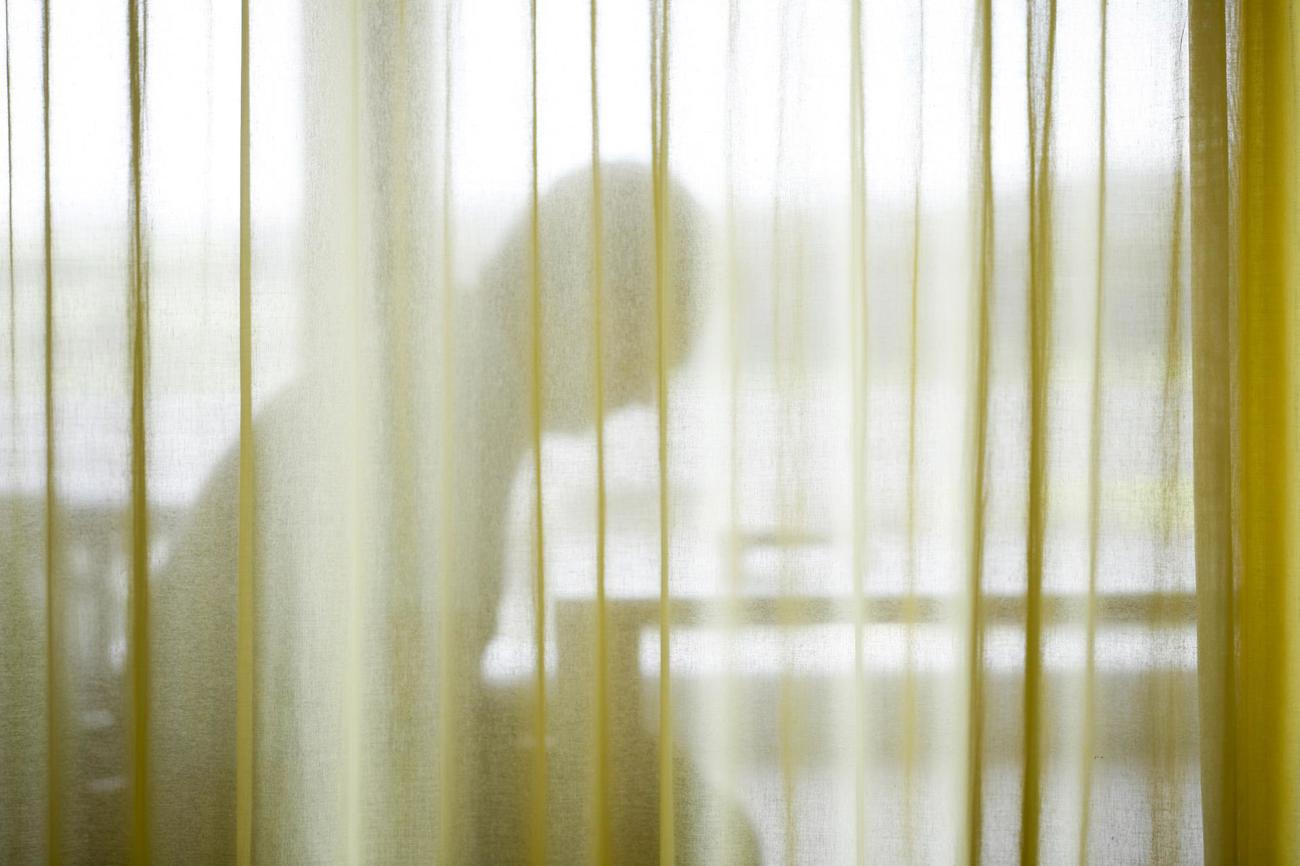 In der eigenen Welt und doch sehr sensibel: Der Umgang mit Demenzerkrankten erfordert Fingerspitzengefühl. (Bild: Sattelbogen)