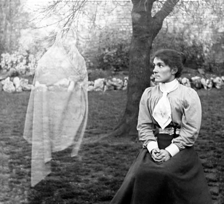 Spukende Häuser, befragte Geister: Real oder Humbug?