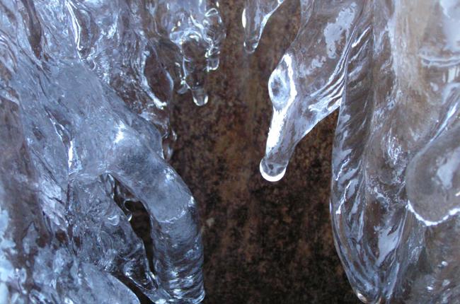 Sunier Baechlein Im Winter06