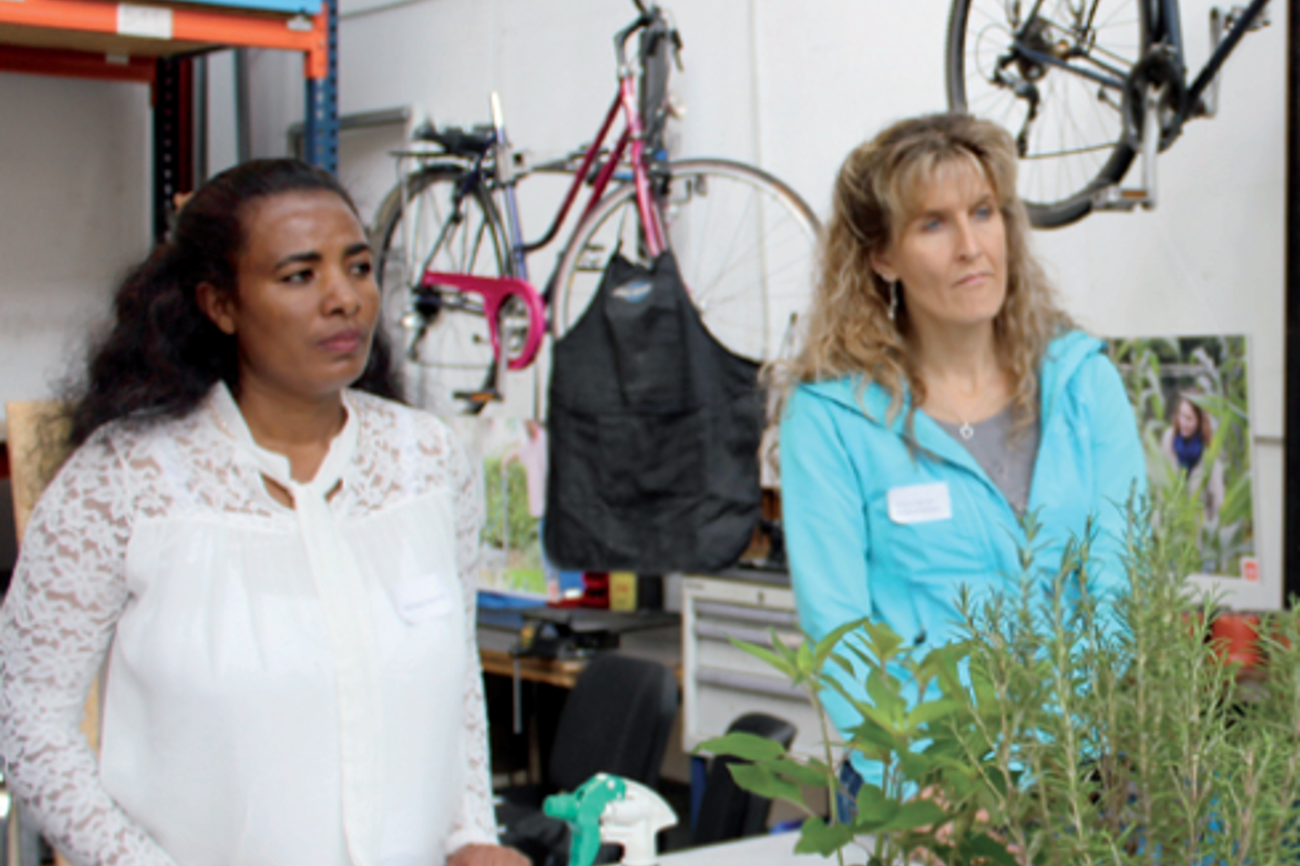 Die HEKS-Regionalstelle Ostschweiz präsentierte an der Wissens-Werkstatt verschiedene Projekte (Bild: Trudi Krieg)