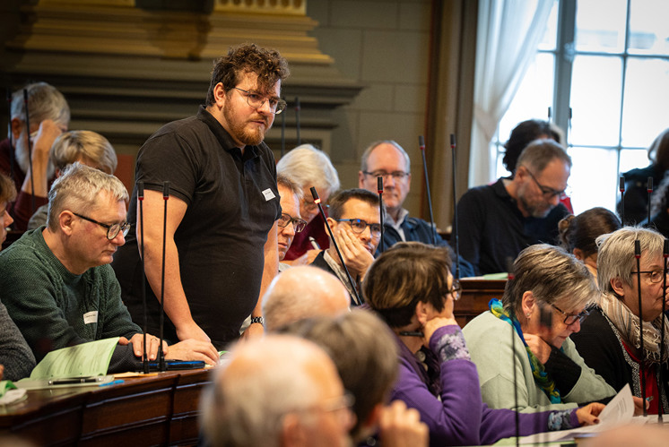 Synode will Stellen prüfen