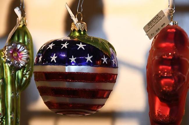 2301 Christbaumkugeln 12