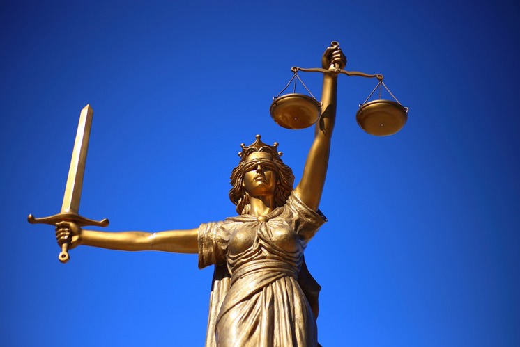 «Ohne Rücksicht auf Person und Institution strafrechtlich verfolgt»