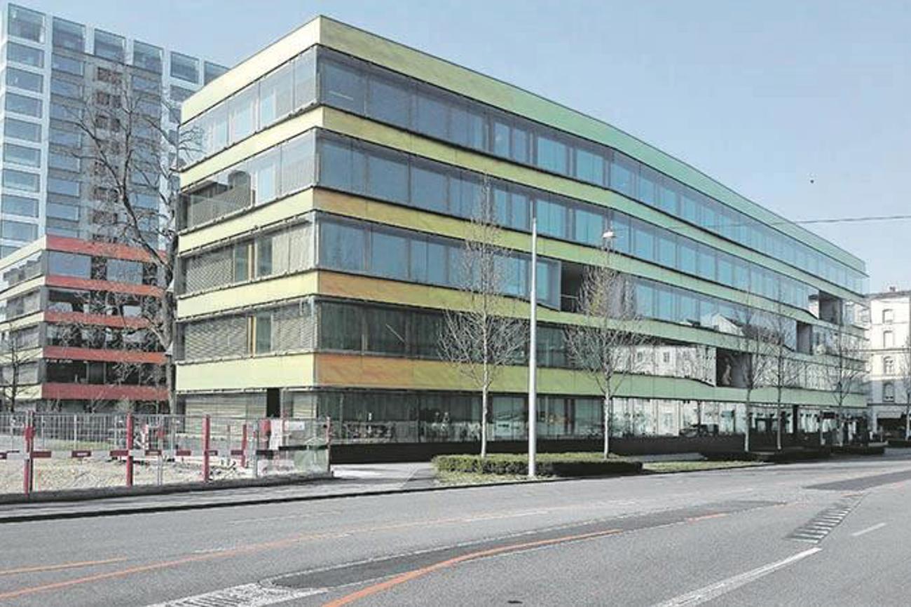 Geduld und Gespräche führten dazu, dass die Kirche nach der Vertragskündigung durch das Universitäts-Kinderspital beider Basel UKBB jetzt wieder eine Seelsorge für Kinder, Angehörige und Personal anbieten kann.|wikimedia/Re probst