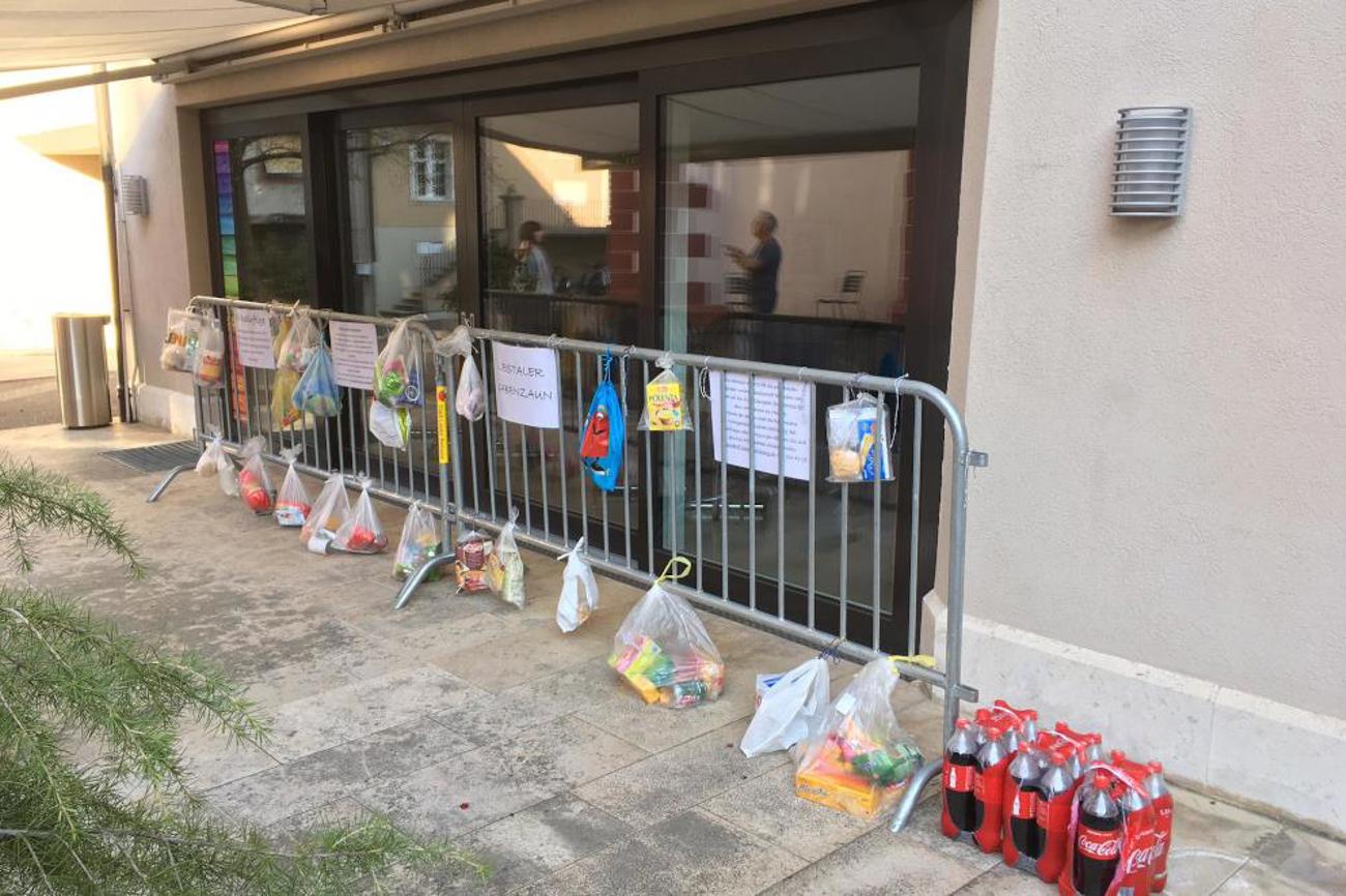 Das eh schon knappe Budget von Armutsbetroffenen kam während der Pandemie noch stärker unter Druck. Im Bild der Gabenzaun der Kirchgemeinde Liestal.