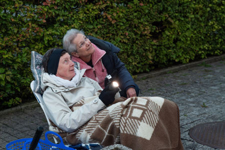 Teil 4: Starren sie Löcher in die Wände?