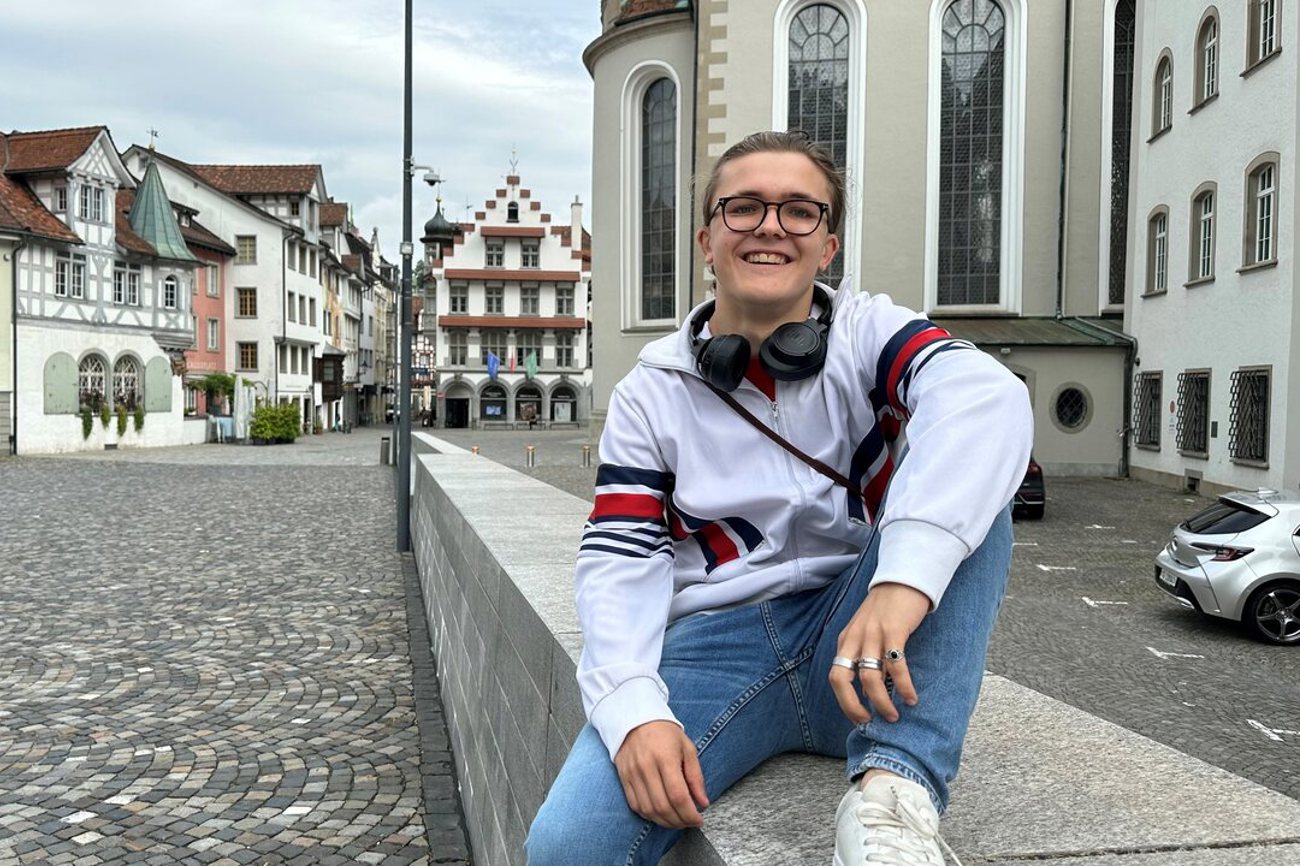 Der 20-jährige Giordano Barth leitet das von den Landeskirchen im Kanton St. Gallen und beider Appenzell lancierte Projekt «Sunday Playlist». Foto: Roger Fuchs