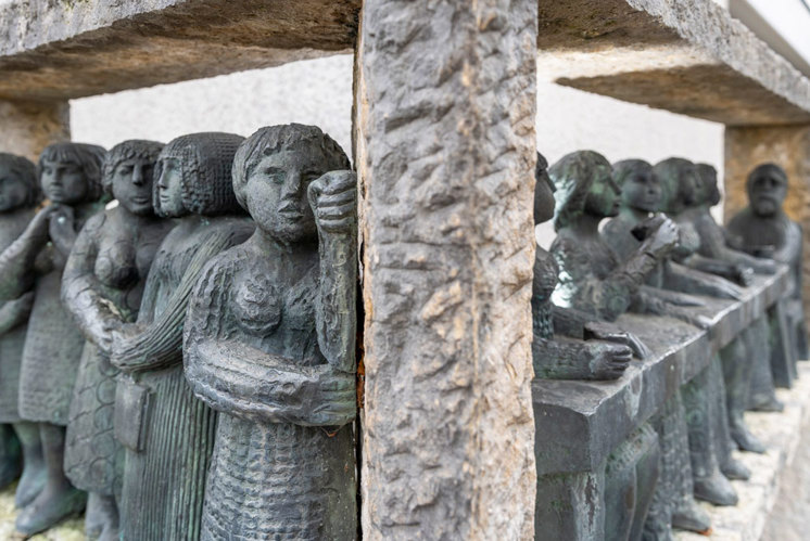 Debatte um Skulptur: Sind die törichten Jungfrauen noch zeitgemäss?