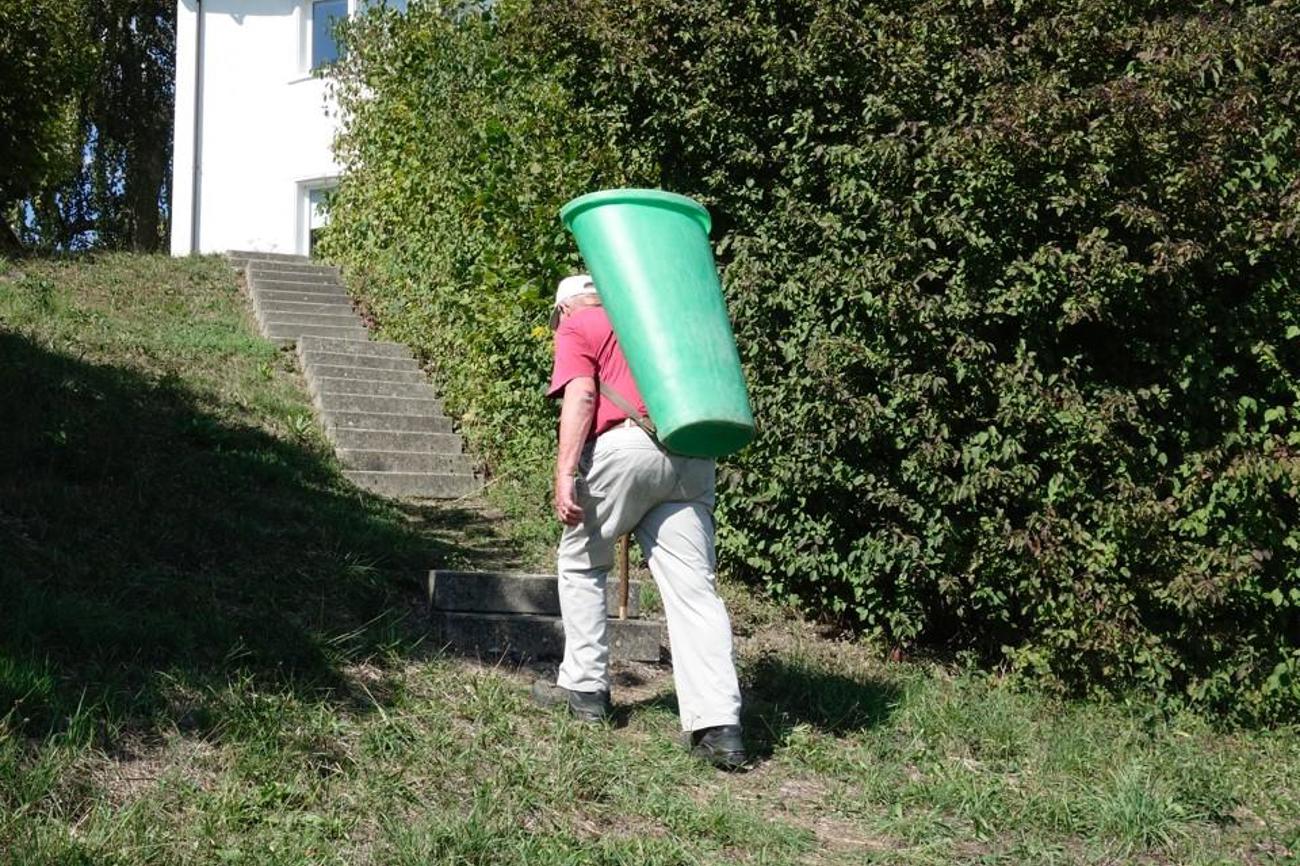 Anstrengender Aufstieg zum Pfarrhaus